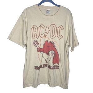 Vintage AC/DC band tee 2005 rock shirt Cream Red Graphic back in black size xl
